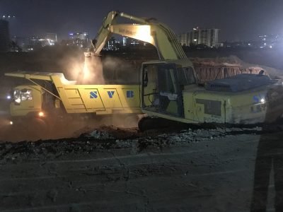 Excavators & Dumpers on Hire-05